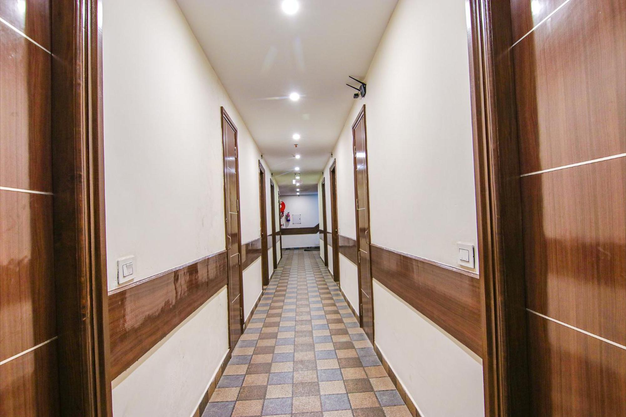 Fabhotel Lime Wood Mohali Exterior photo