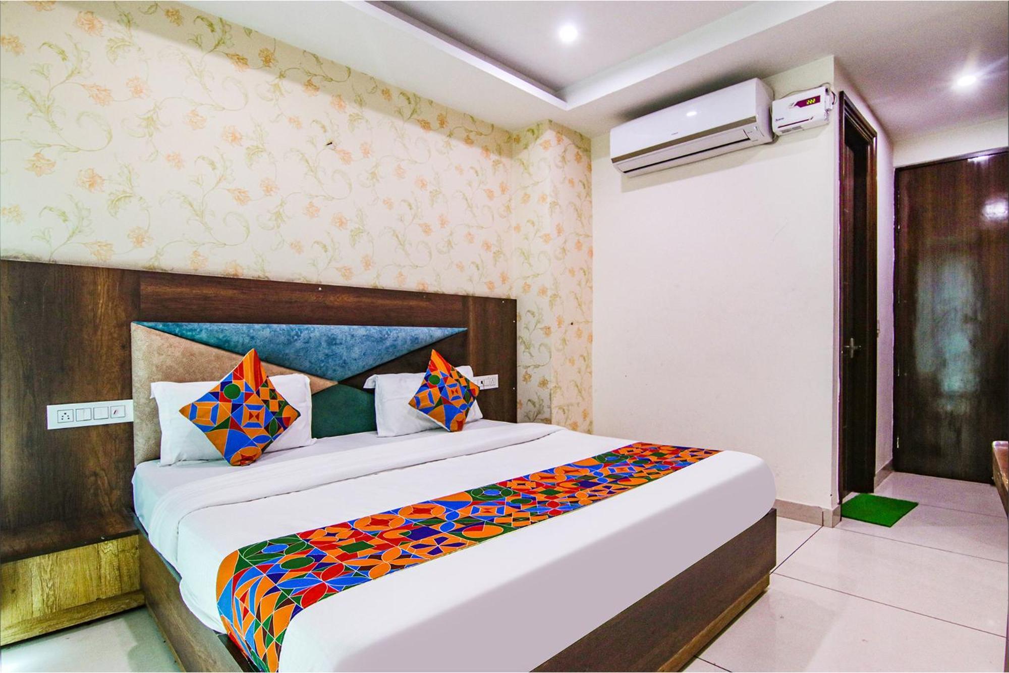 Fabhotel Lime Wood Mohali Exterior photo