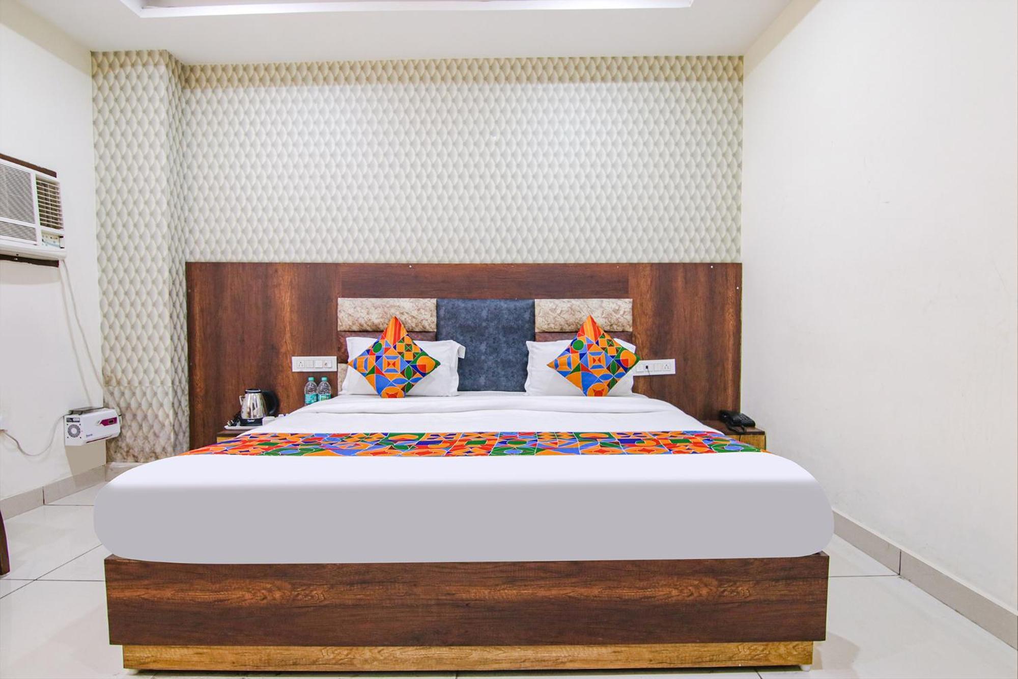 Fabhotel Lime Wood Mohali Exterior photo